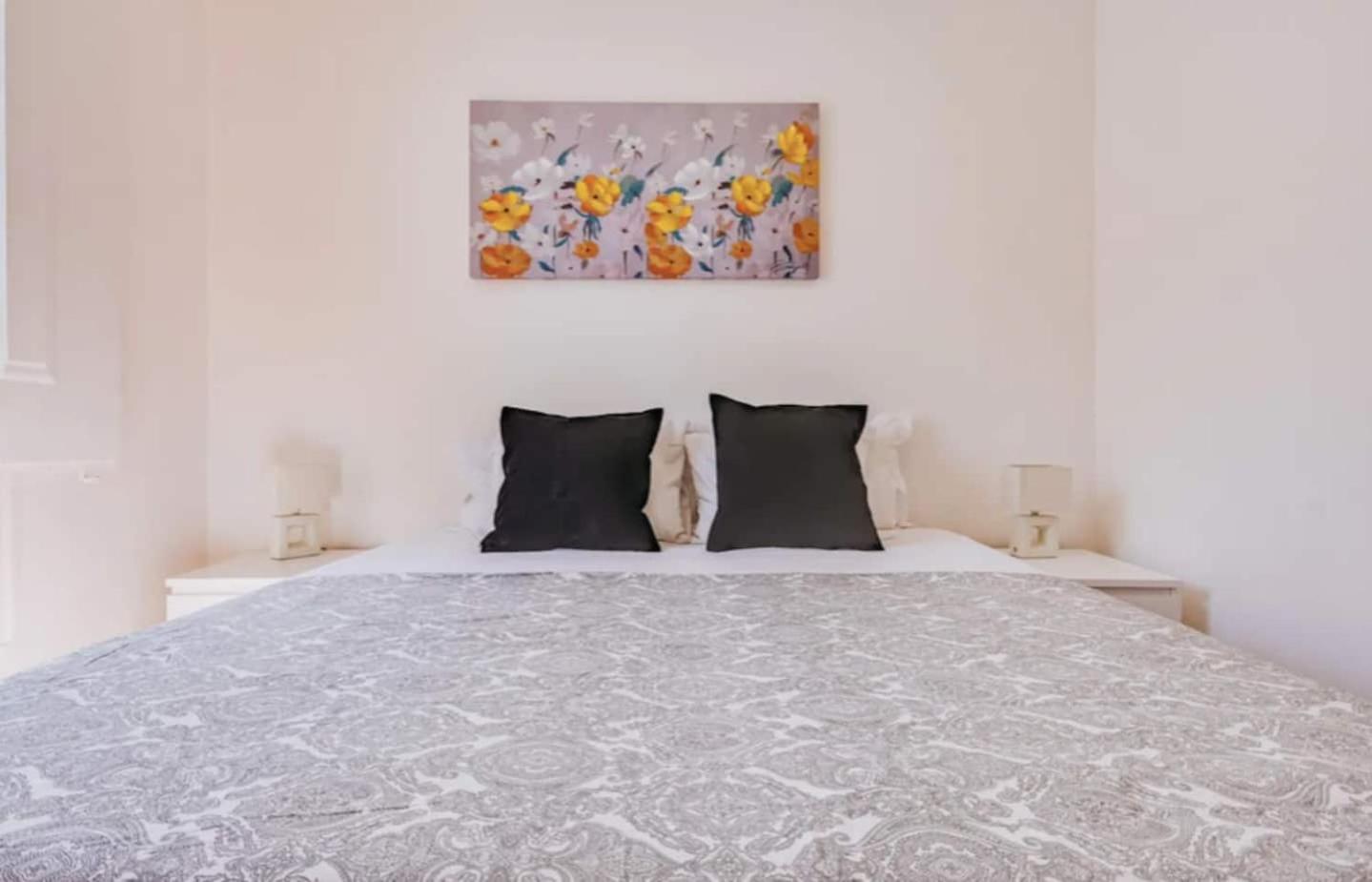 3 Bedroom Apartment In Baixa With River View Lisbona Esterno foto