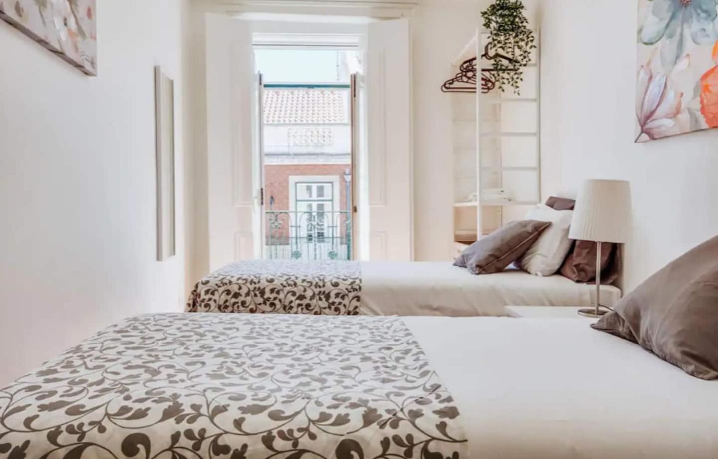 3 Bedroom Apartment In Baixa With River View Lisbona Esterno foto